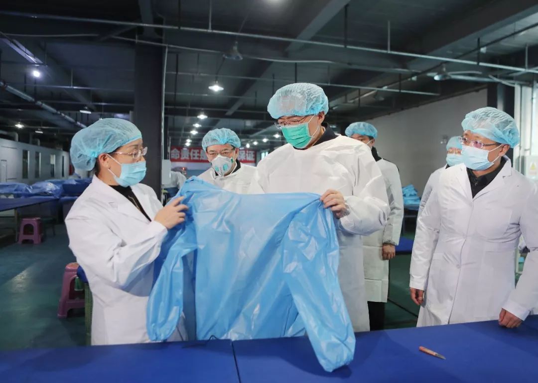 陈全国在乌鲁木齐市检查新型冠状病毒感染的肺炎疫情防控工作