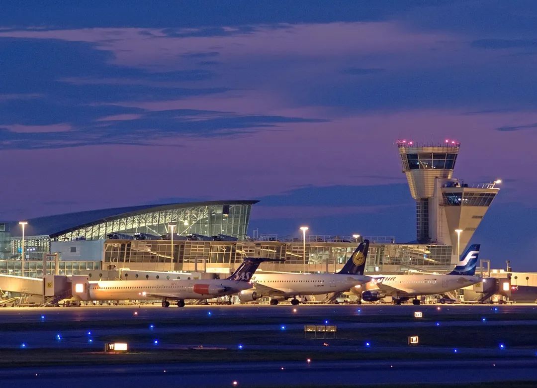 世界最佳规模最大的机场之一赫尔辛基国际机场pesarchitects