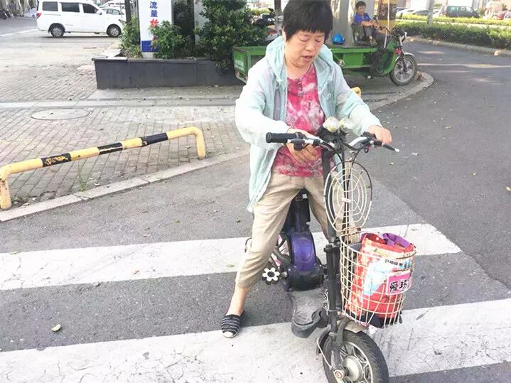 江阴交警实名曝光20名非机动车违法人