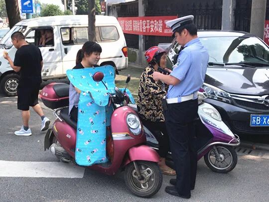 江阴交警实名曝光20名非机动车违法人