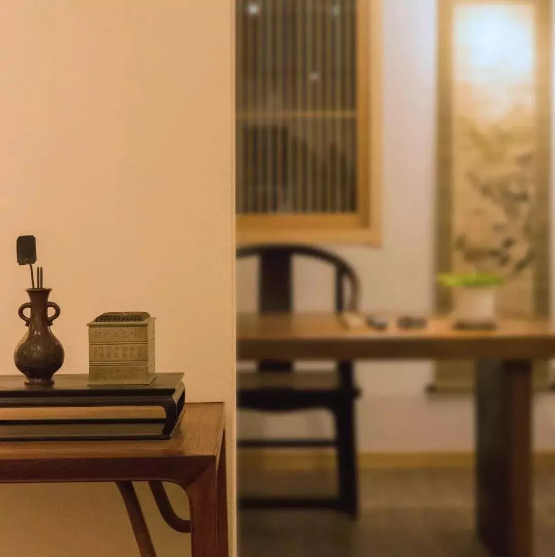 中式家具，盈一抹幽静，安然于心底