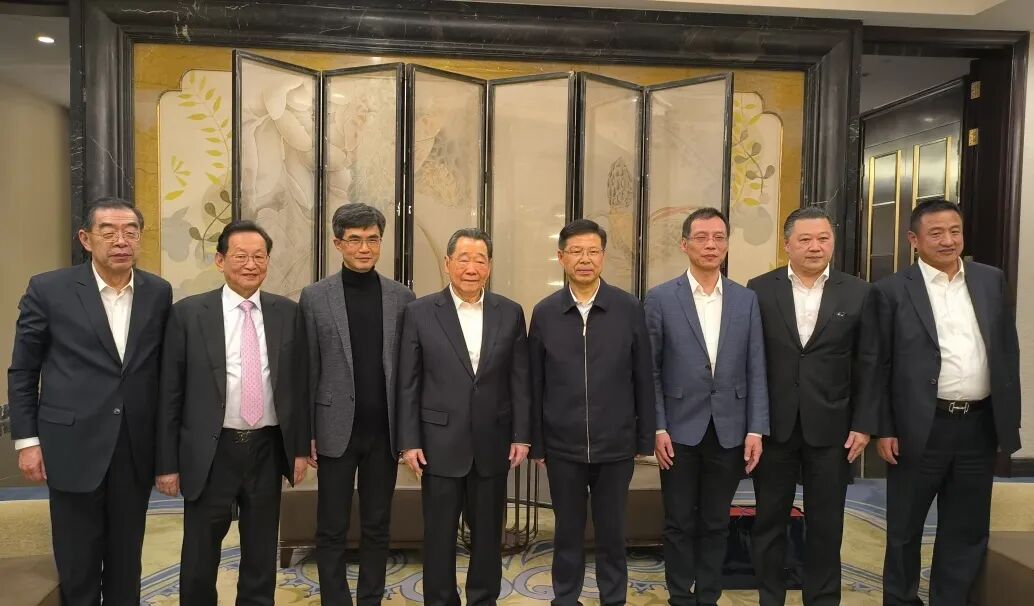 正大集团资深董事长谢国民一行莅临正大慈溪现代农业生态产业园视察