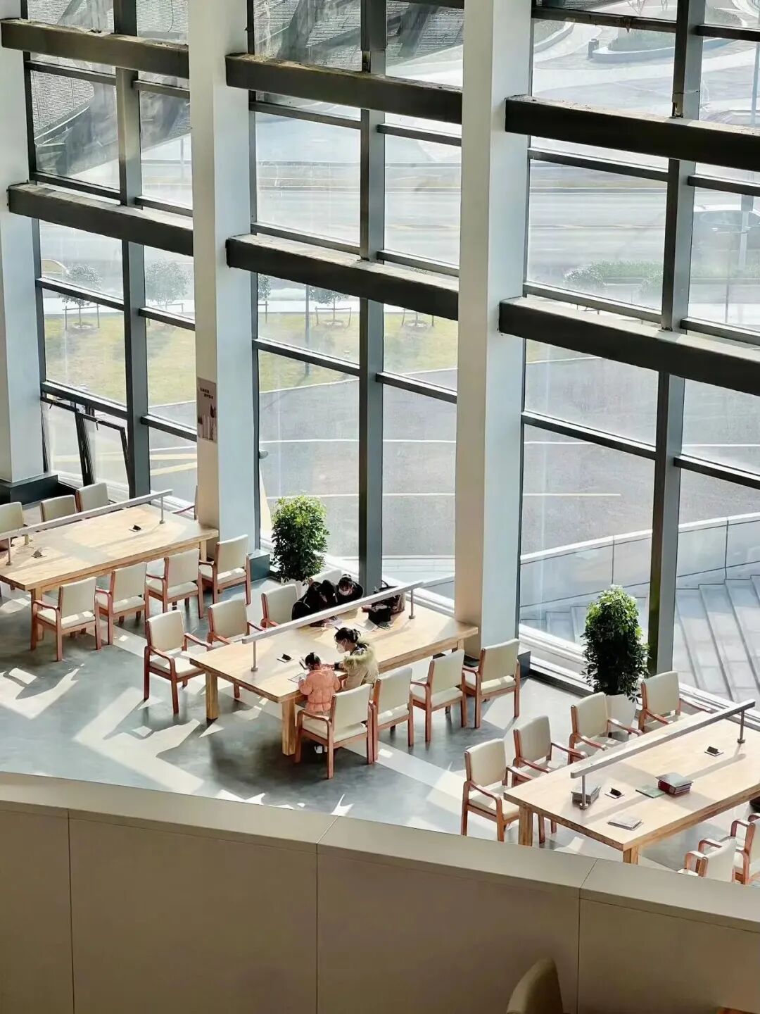 高颜值!衢州这个新图书馆必去