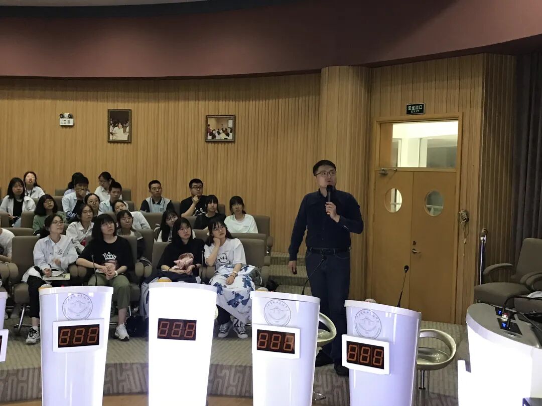 副院长英文怎么写_副院长英文_副院长英文缩写