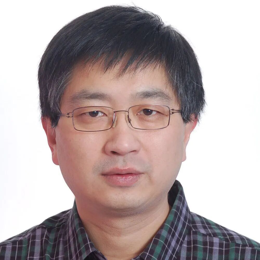 在与中国科学技术大学网络信息中心主任李京教授两个小时的访谈里,最