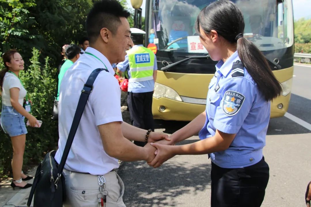 汽车汽车道路救援_昆山汽车困境救援_北京 汽车 救援