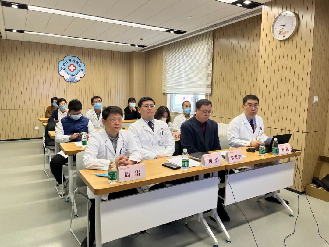 关于中国医学科学院肿瘤医院急诊科医生黄牛随时帮患者挂号的信息