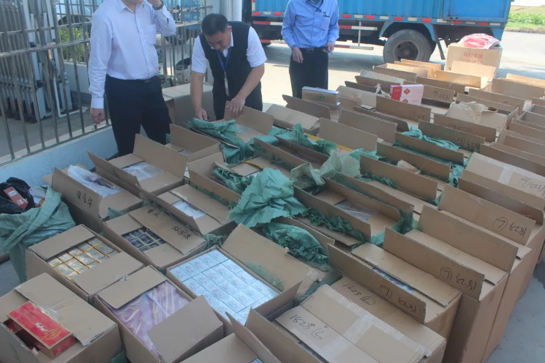 严打食品犯罪!今年1至5月,广东警方破食品刑事案件464起 严打食品犯罪!今年1至5月,广东警方破食品刑事案件464起