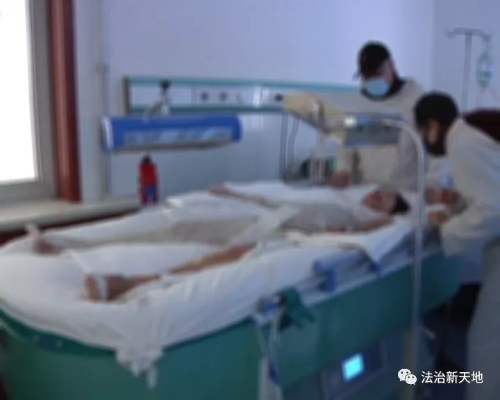 【安全生产治本攻坚三年行动专栏】惨痛!女子掉进温泉池2秒皮被烫掉! 【安全生产治本攻坚三年行动专栏】惨痛!女子掉进温泉池2秒皮被烫掉!