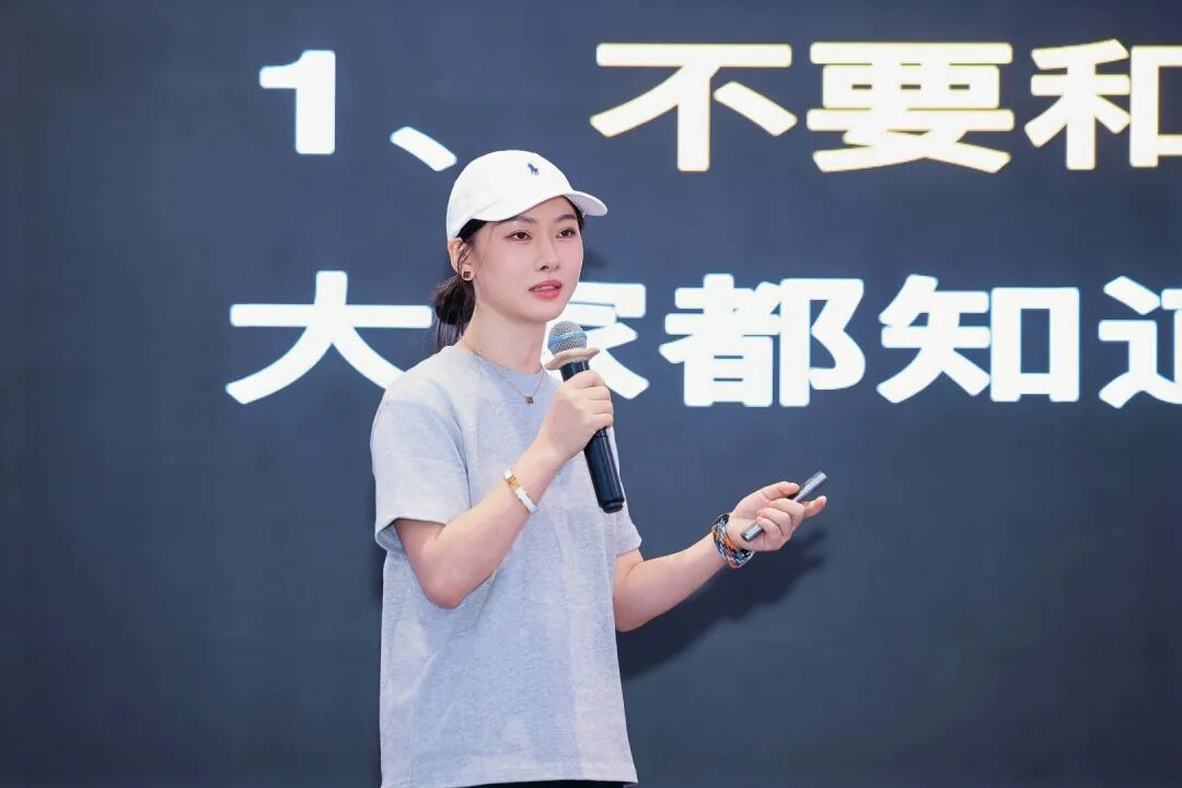 深圳哥飞SEO交流会2026干货复盘：650人AI出海实战案例全记录