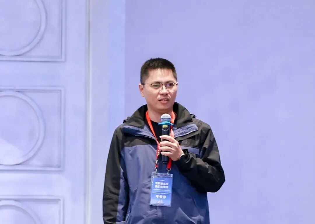深圳技术高管AI出海一年营收超10万美金 小团队重学产品SEO与投放