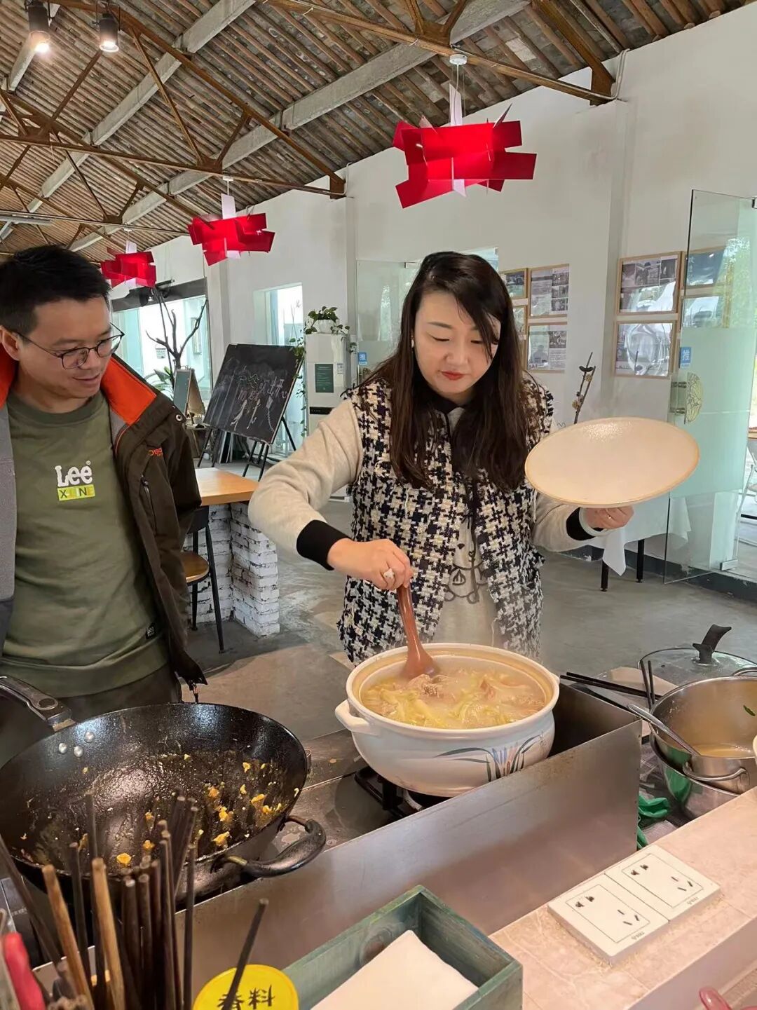 无锡尚沃怎么样华理无锡校友会MBA俱乐部｜苏州秋日社交厨房欢聚品尝阳澄湖螃蟹_https://www.jmylbn.com_新闻资讯_第8张