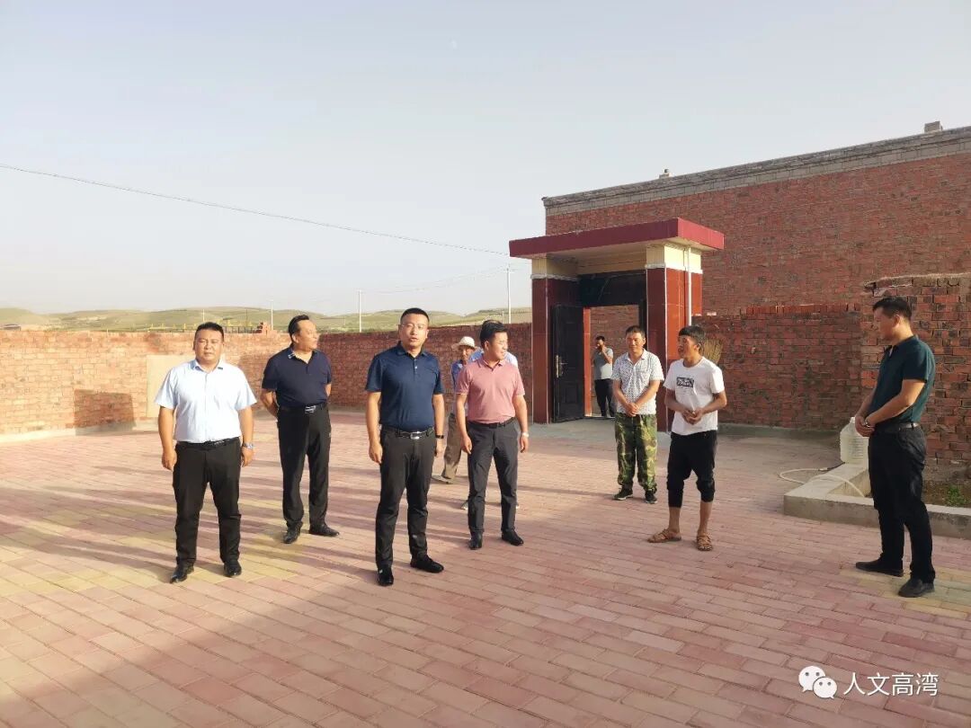 靖远新任副县长来进明到高湾镇检查指导易地扶贫搬迁工作 高湾微生活 二十次幂