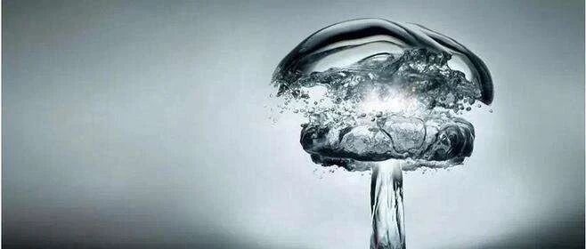 一滴墨水变成一颗牙齿