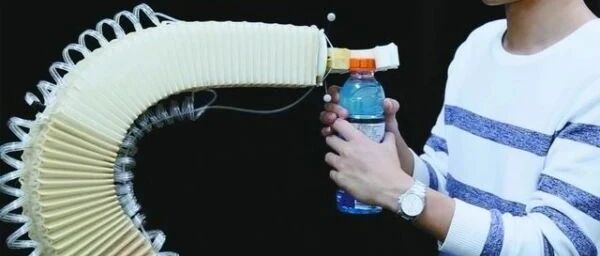 突破!真正柔软的机器人手臂来了