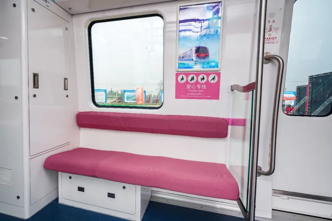 浙江轨道集团运营管理的杭海城际铁路今日通车