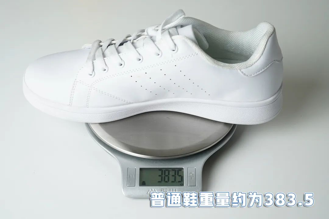 79元做潮人!ins明星款洞洞鞋,全橡塑一体注塑成型,柔软、轻便、耐磨、耐折,一冲就干净 79元做潮人!ins明星款洞洞鞋,全橡塑一体注塑成型,柔软、轻便、耐磨、耐折,一冲就干净