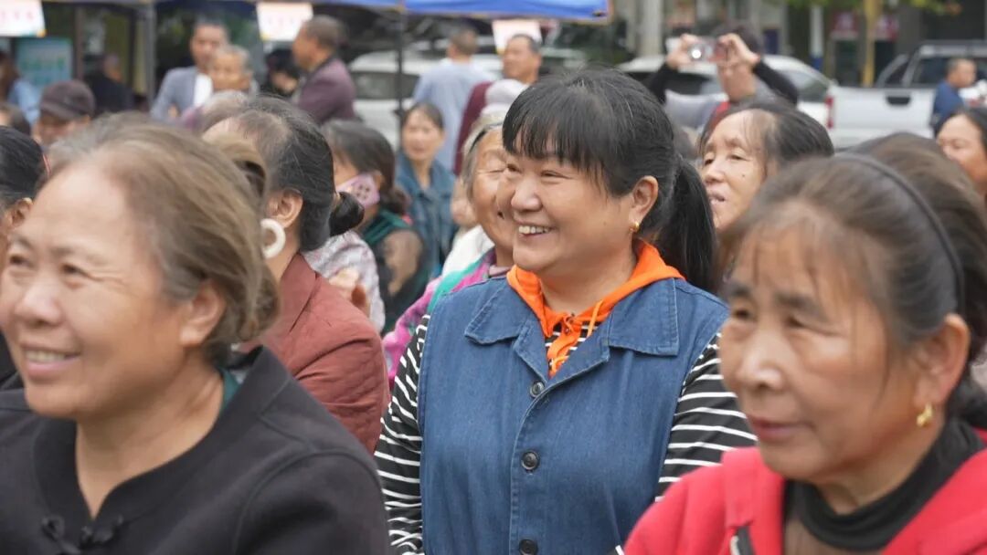 社科普及进基层　重阳敬老暖民心4.jpg