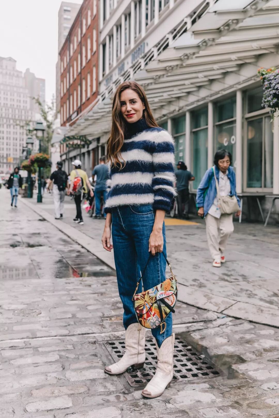 我打賭，19年開春穿上「花毛衣」，才最時髦好看！ 家居 第24張