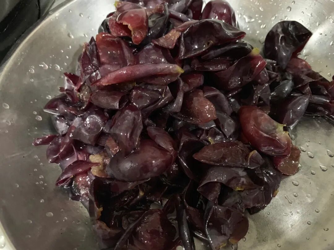 安心夏厨 ┃ 最爱葡萄果酱的紫色香气，酸甜的果酱和甜甜的你更配。