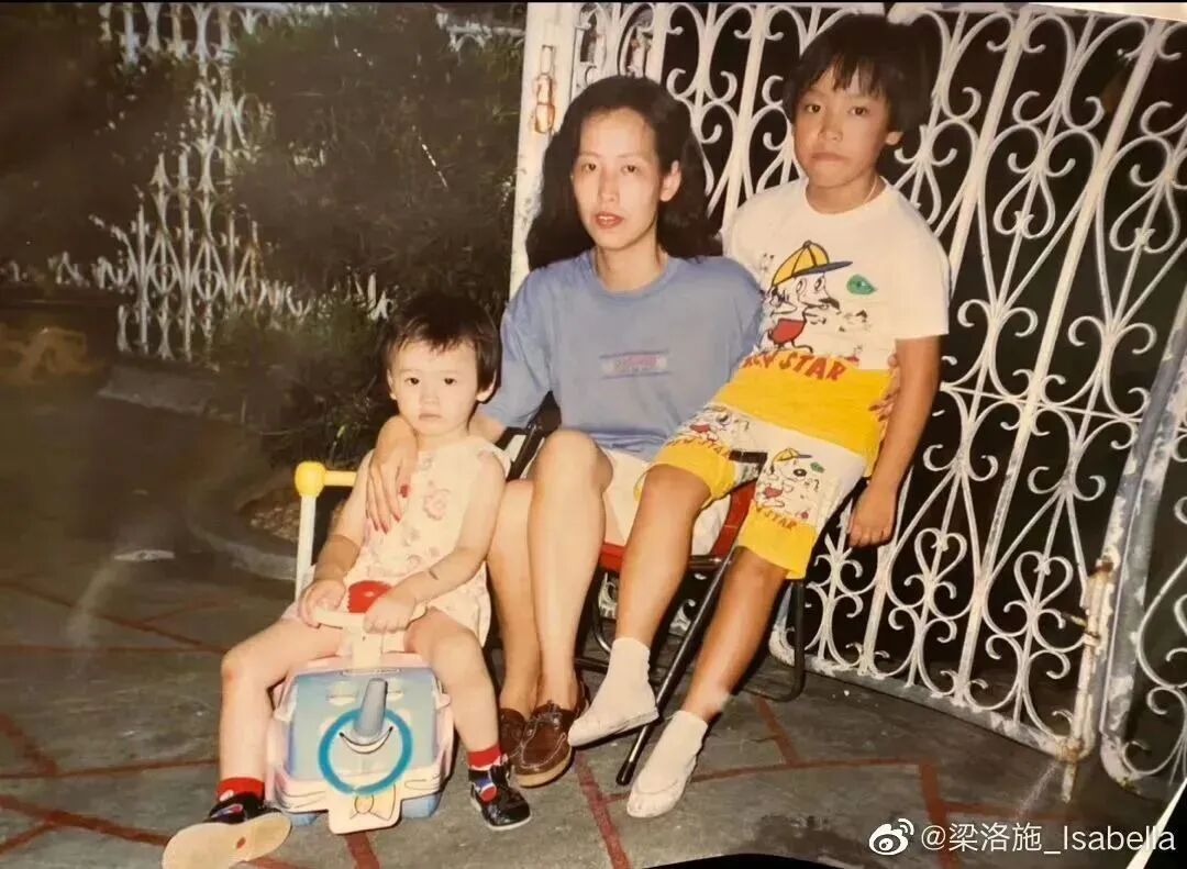 梁洛施罕见发声:他很富有,我很爱很爱他