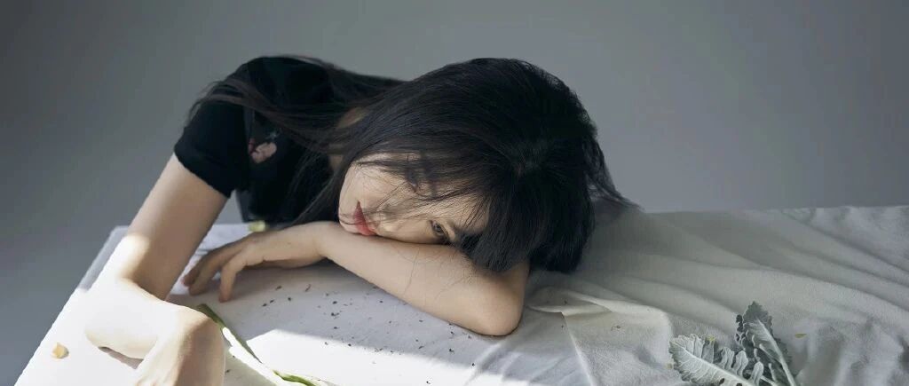 她怎么说变就变!