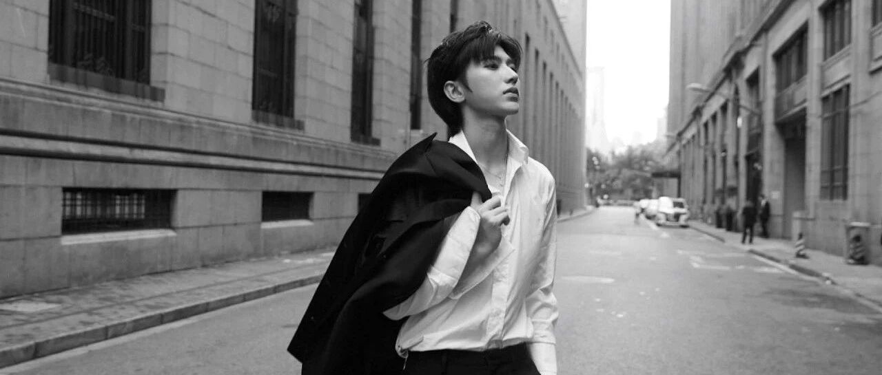 蔡徐坤，不一样的顶流