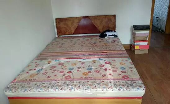 一米床可以睡到几岁_1米床可以睡2个人吗_1.2米床能睡2个人吗