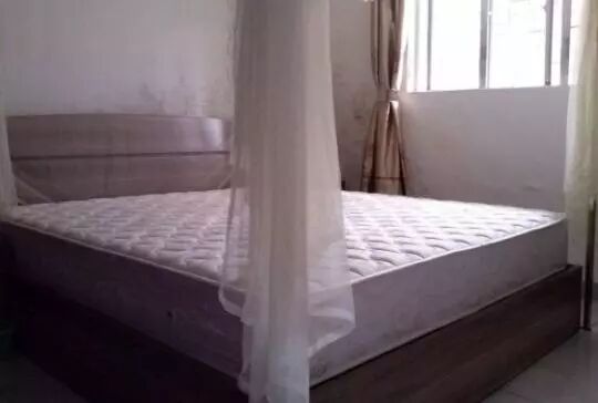 1.2米床能睡2个人吗_1米床可以睡2个人吗_一米床可以睡到几岁