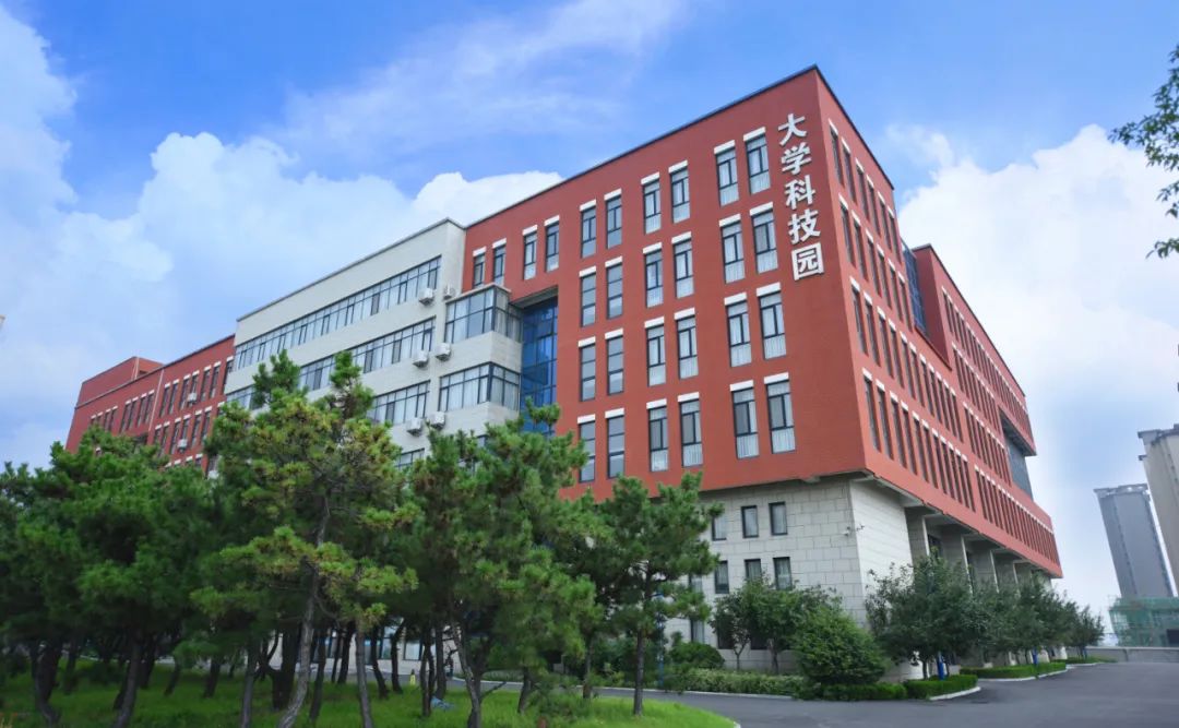 青岛黄海学院照片图片