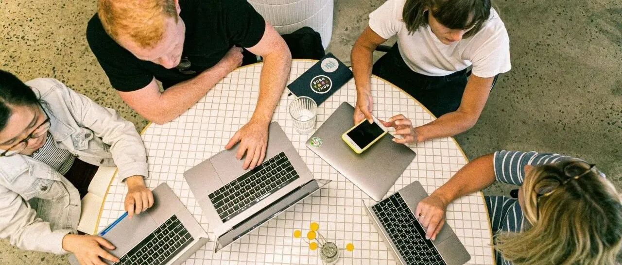 通知：紧急招募2000司法人学英语，免费培训！