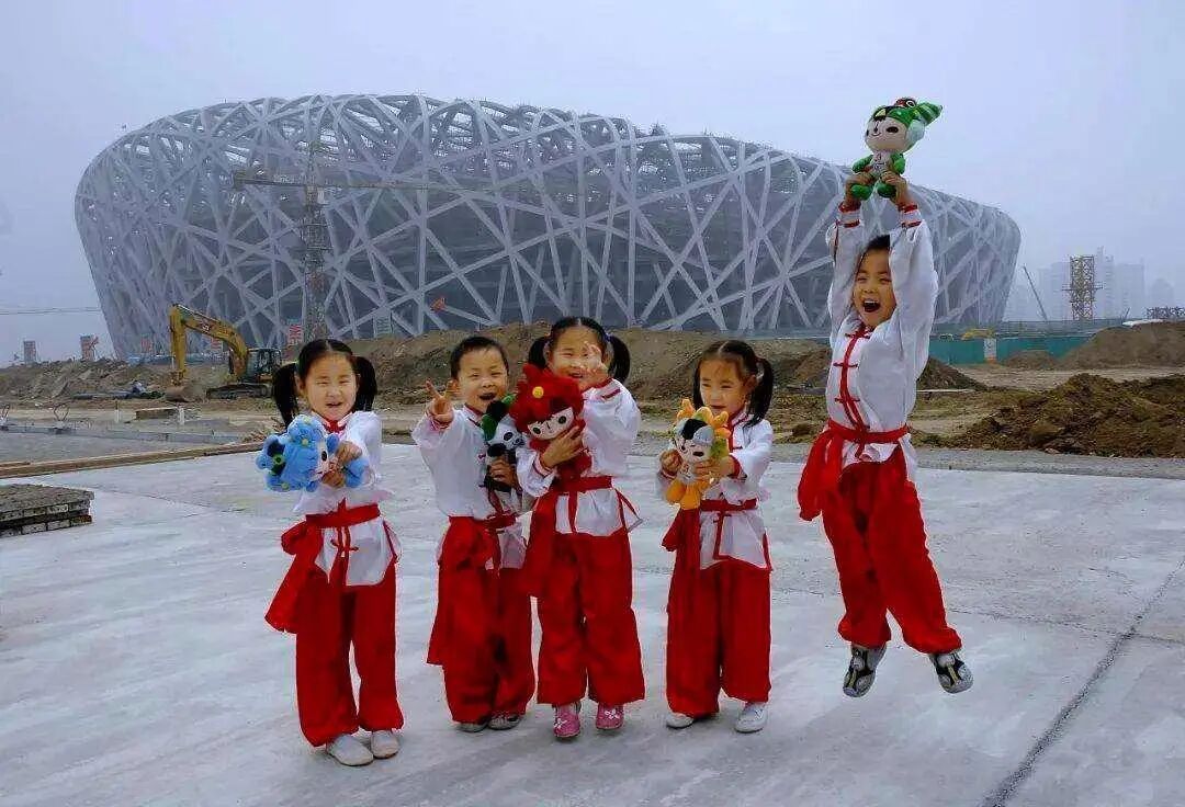 中国首例五胞胎，曾被评价为北京奥运会的真人“福娃”，如今怎样了？（组图） - 6