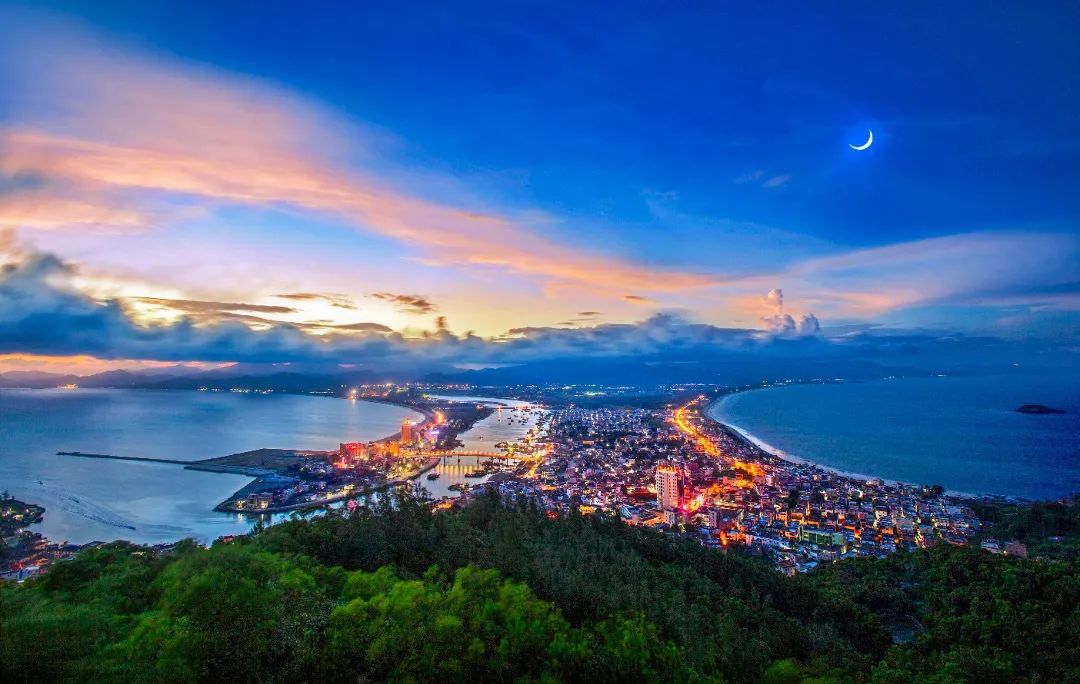 惠州双月湾△金银滩沙滩△惠州大亚湾霞涌镇乌头山绿道△罗浮山∠南