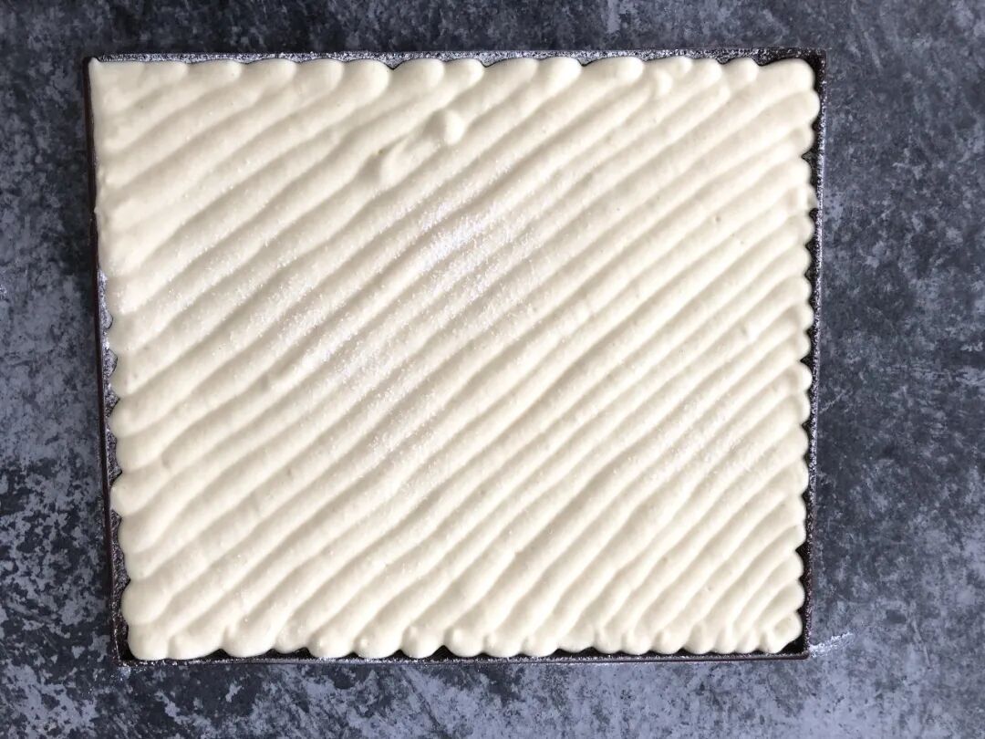 无花果切块蛋糕，又便宜又甜美，值得每个蛋糕师放入蛋糕柜里～