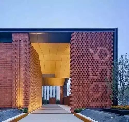 砖的艺术美:百款创意砖设计