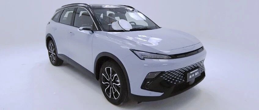 视频|北京汽车全品牌向上，关于这辆新车，我只能透露这么多了！