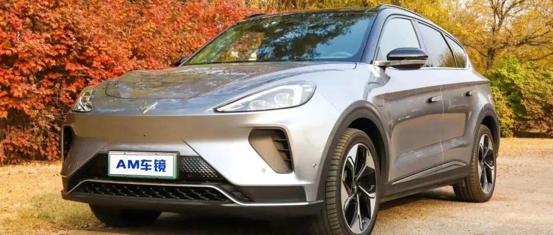 国产新能源汽车强强对比 极狐阿尔法T和蔚来EC6怎么选？