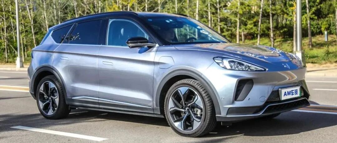 中外新能源车型强强对比  特斯拉Model Y和极狐阿尔法T该怎么选择