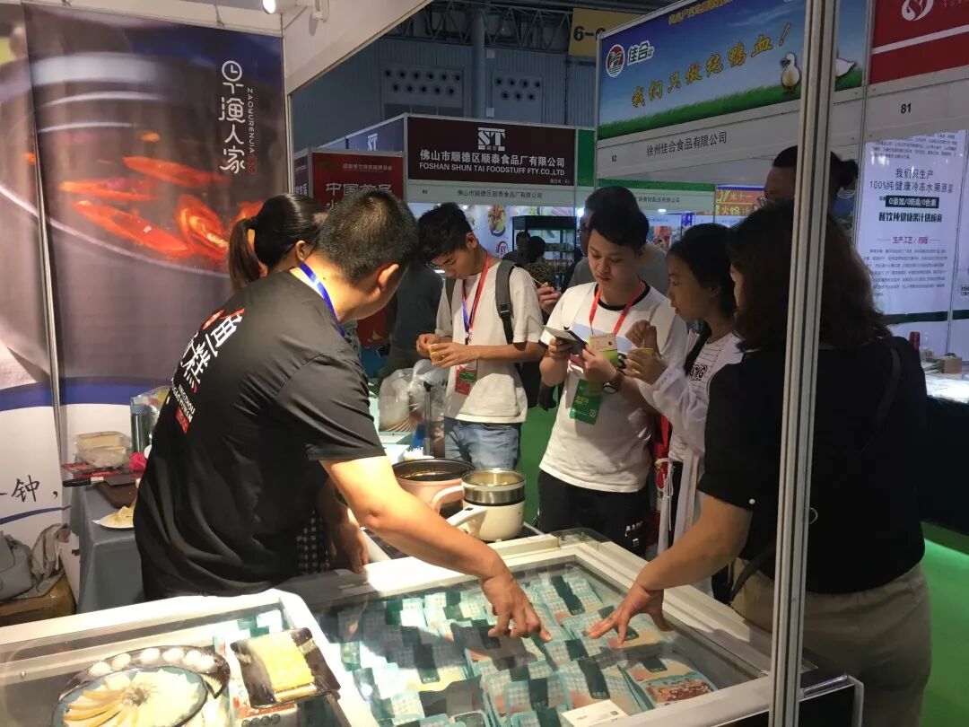早渔人家“0添加”荆州鱼糕，引爆中国成都餐饮供应链博览会(图6)