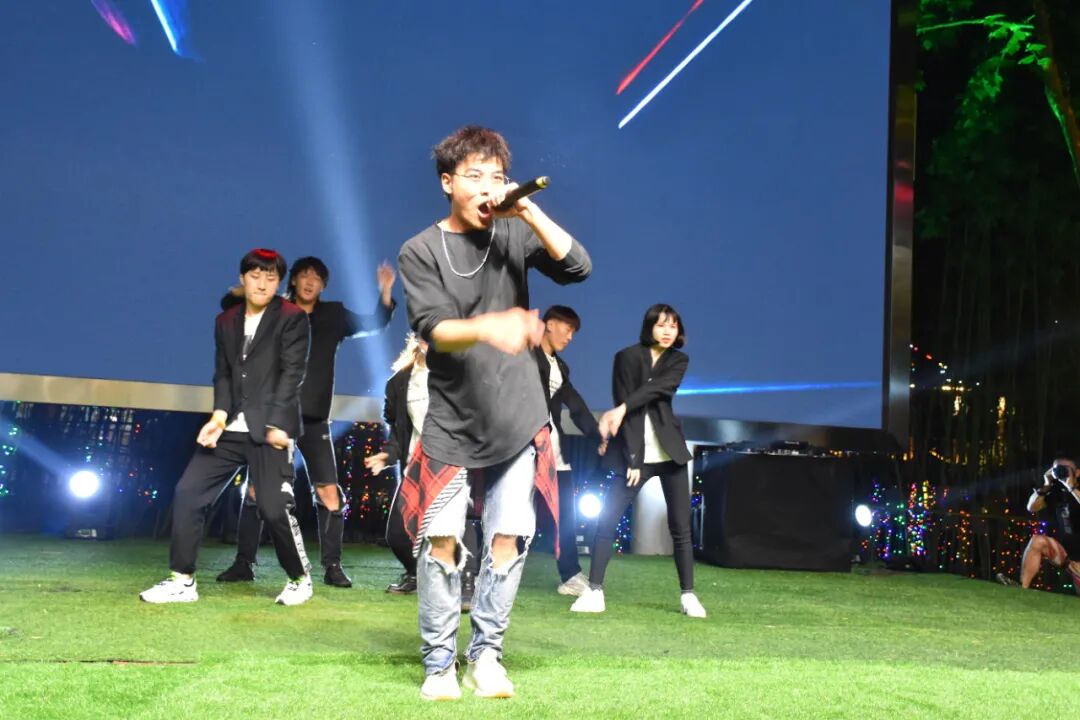 明晚（7月15日）七点半，不见不散！