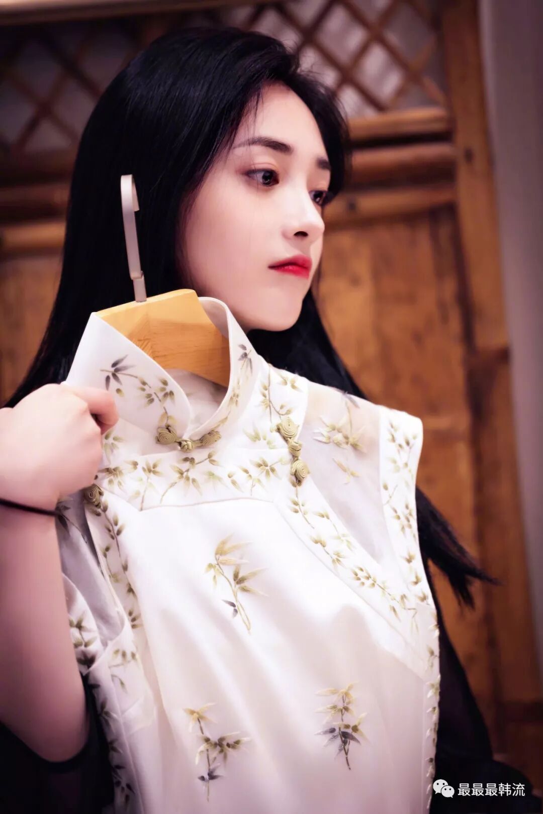 陈立农演过什么好看的综艺_周洁琼一脚踢陈立农,被泼妇喷……-票房