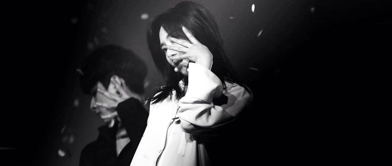 她真的该治治病了...