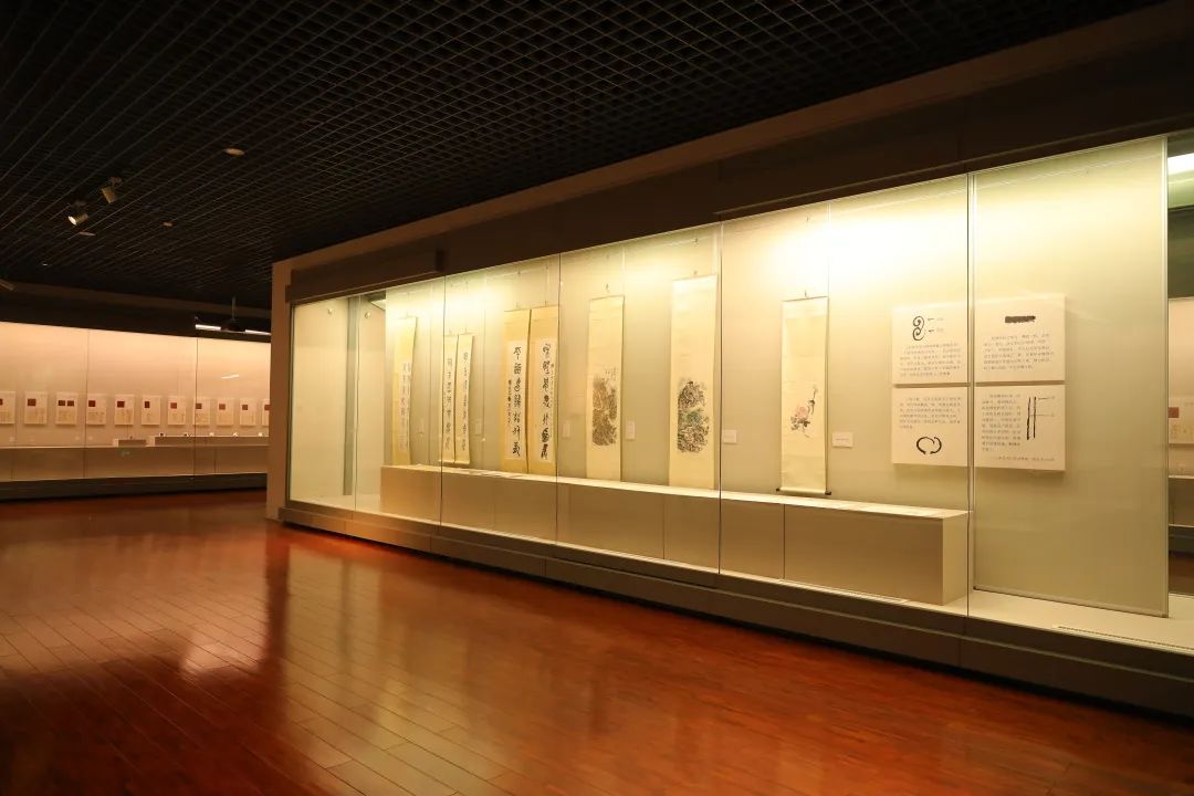 国内最具学术与艺术价值的玺印收藏集合体之一《古物影——黄宾虹古玺印收藏集萃》(图141)