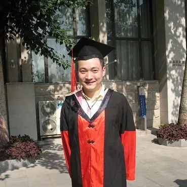 “吕秀才”喻恩泰早期黑图被扒,多次咸猪手女艺人,被指一肚坏水 ?