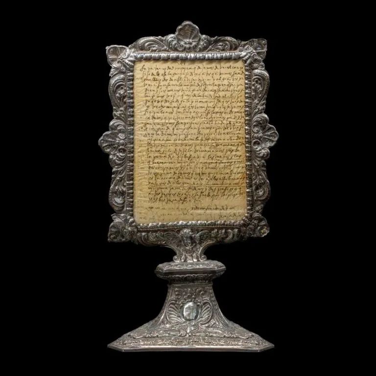 西方唯一一座以道教符号为特色的基督教建筑，西班牙12座国家宝藏之一，历史上第一座圣母大教堂圣殿——皮拉尔圣母大教堂