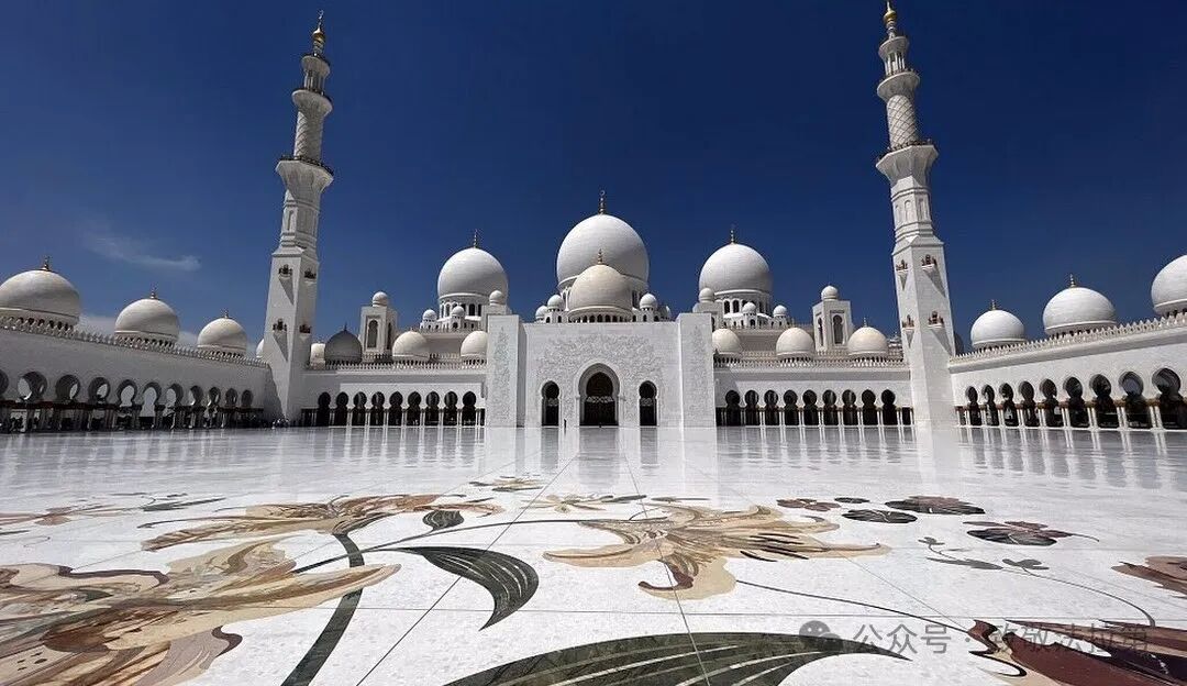 阿联酋的"酋长国"是几个意思?