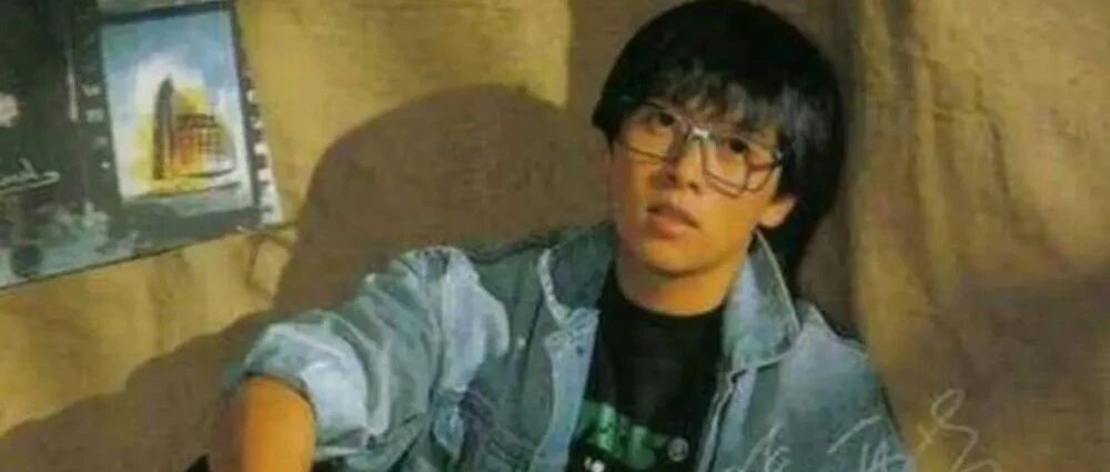 天才歌手车祸离世，娱乐圈悲痛不已