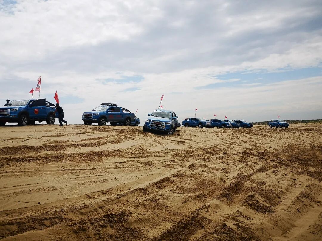 图开沙漠_图开沙漠门票多少钱_沙漠图开车上山