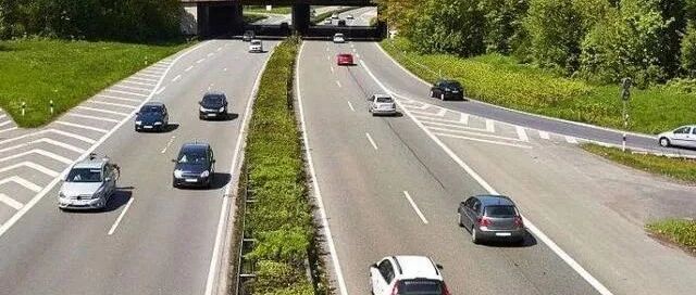 跑高速长途涡轮的承受程度，是否比自吸差一些，需要停车休息吗？