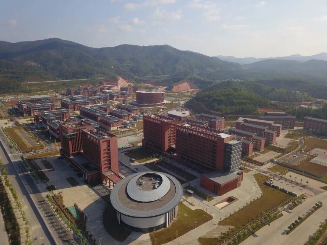 位于云浮新区的2020年省,市重点项目——广东药科大学云浮校区二期